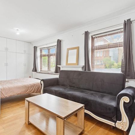 Cozy Stay Apartment לונדון מראה חיצוני תמונה