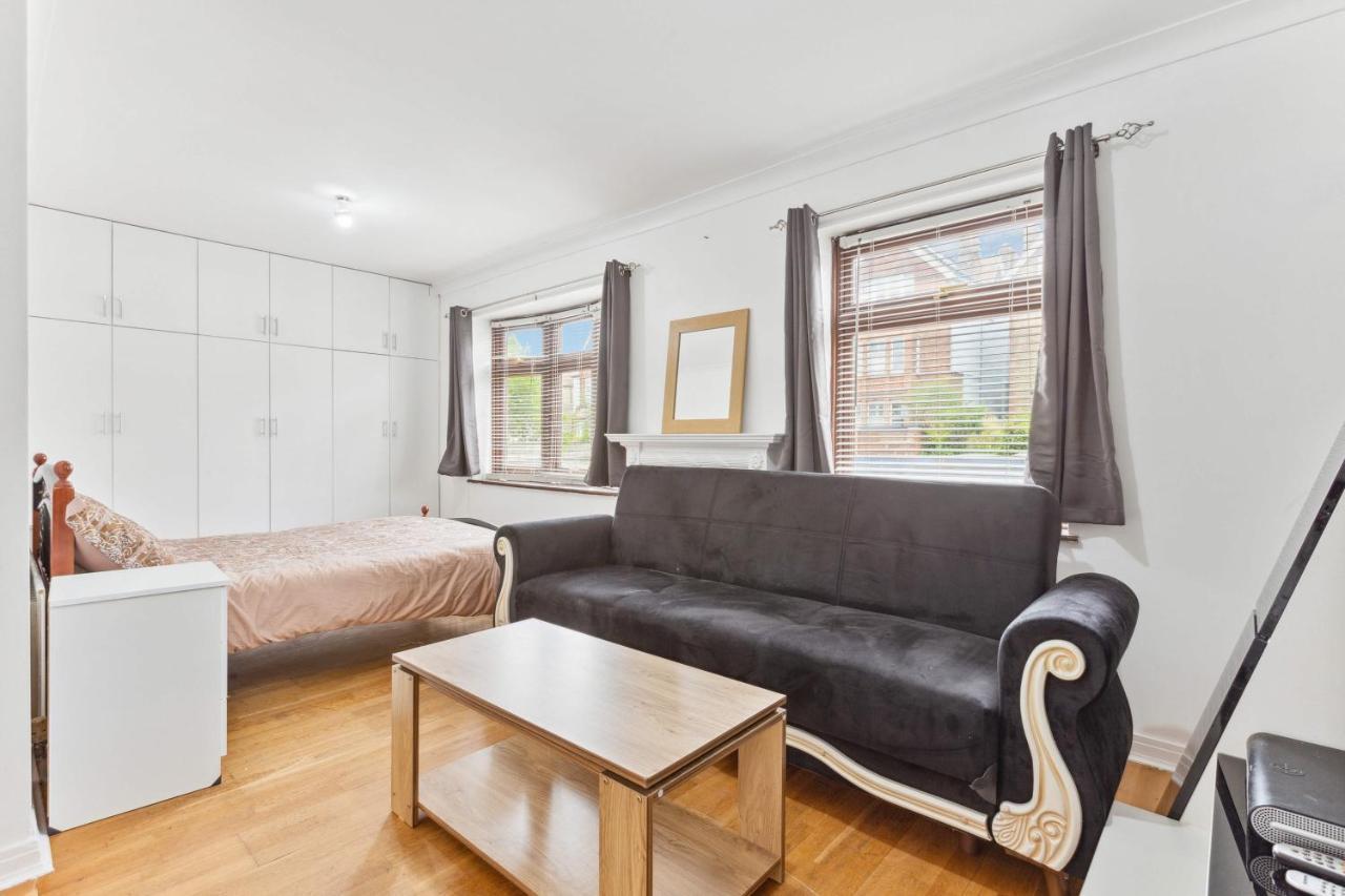 Cozy Stay Apartment לונדון מראה חיצוני תמונה